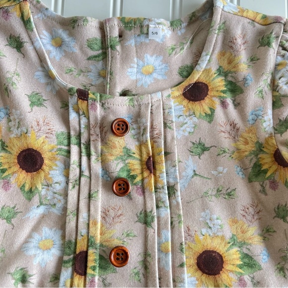 Bella & Omi Floral Dress - Picture 2 of 4